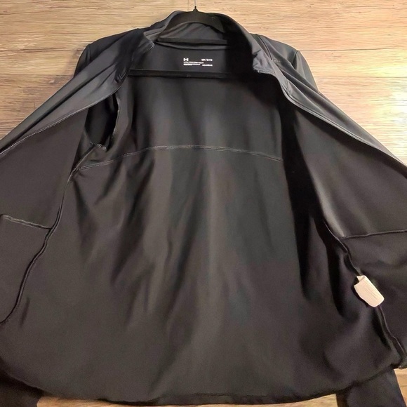 Under Armour Black Full Zip Jacket Performance Fabric - Picture 8 of 11
